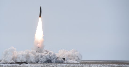 Iskander-M missile system launched at Kapustin Yar range