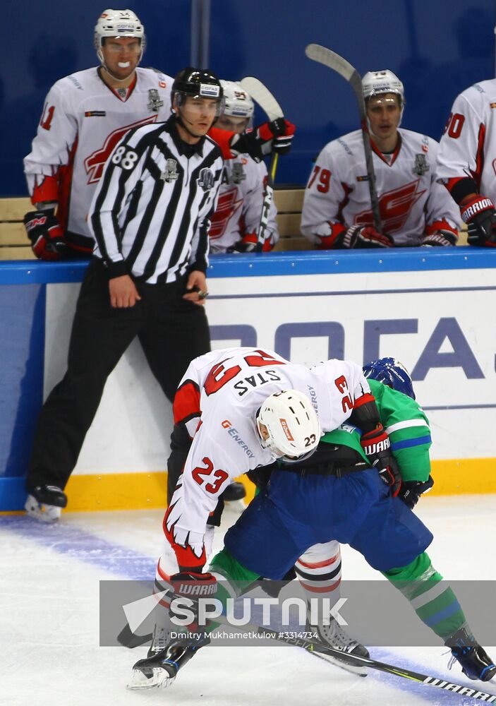 Hockey. KHL. Salavat Yulayev vs. Avangard