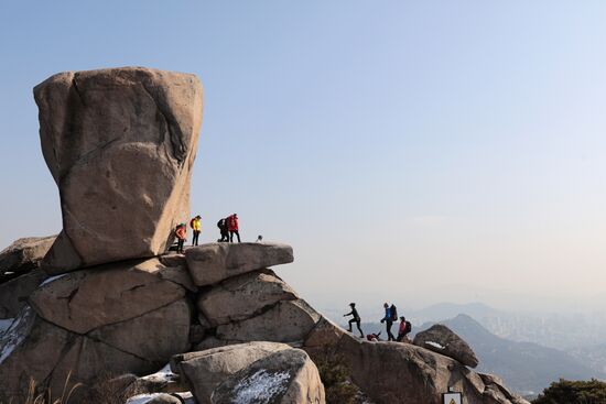 Cities of the world. Seoul