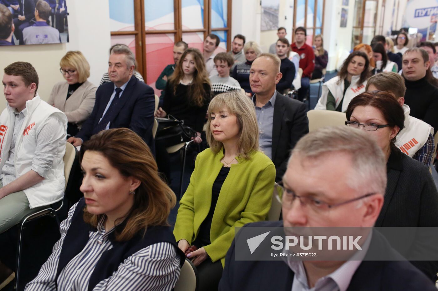 Coaching election monitors at Vladimir Putin's campaign headquarters