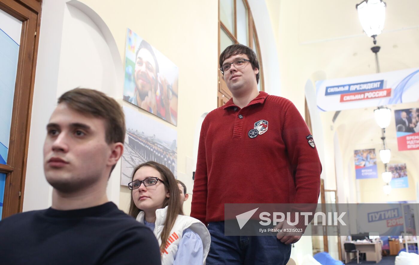 Coaching election monitors at Vladimir Putin's campaign headquarters