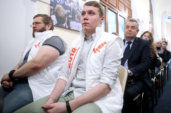 Coaching election monitors at Vladimir Putin's campaign headquarters