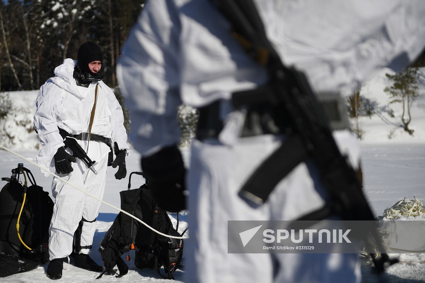 Divers of National Guard's special task force unit in combat training