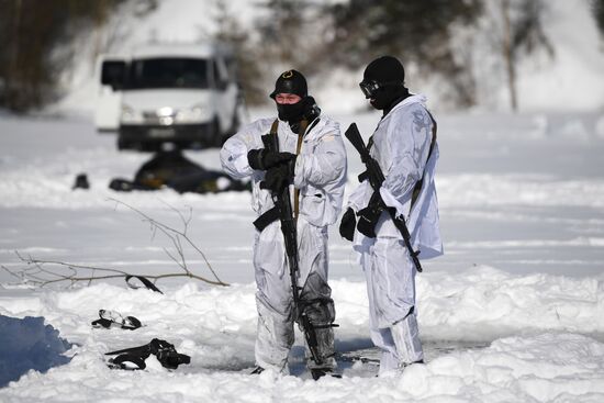Divers of National Guard's special task force unit in combat training