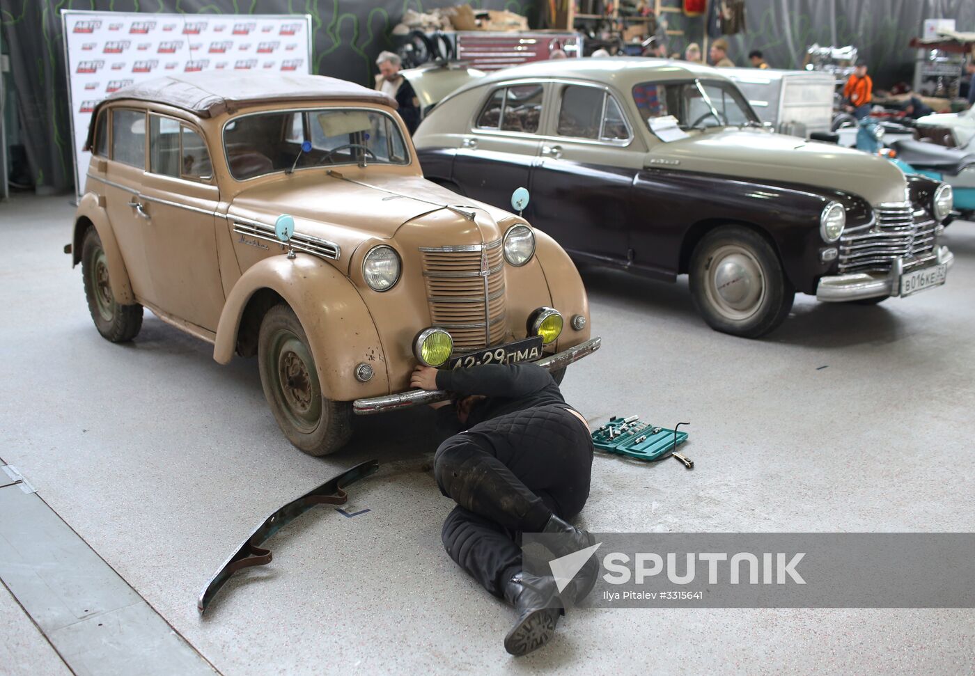 27th Oldtimer Gallery exhibition