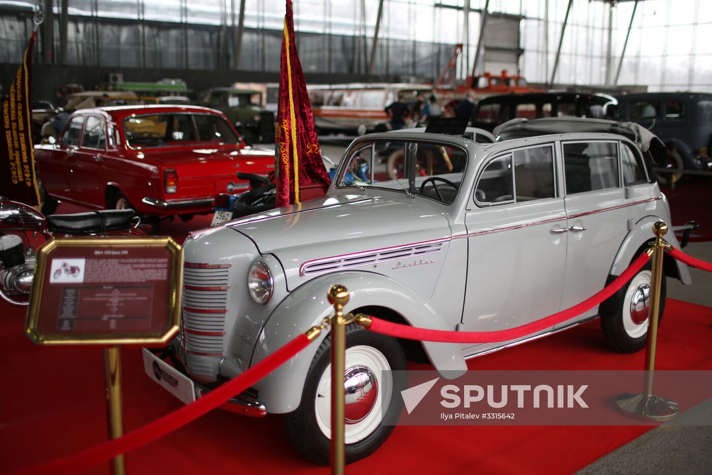 27th Oldtimer Gallery exhibition