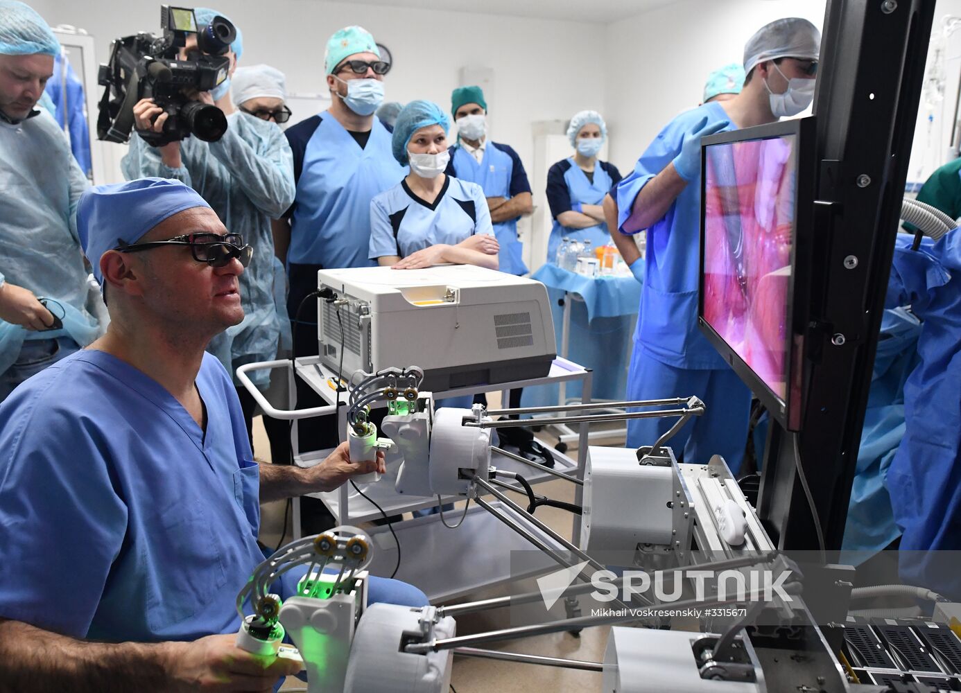 Russian surgical robot performs test surgery on swine in Penza