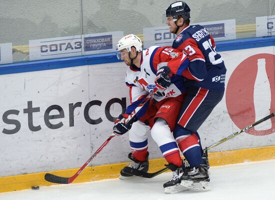 Kontinental Hockey League. Torpedo vs. Lokomotiv