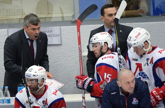 Kontinental Hockey League. Torpedo vs. Lokomotiv