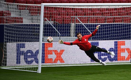 Football. UEFA Europa League. FC Lokomotiv's training session