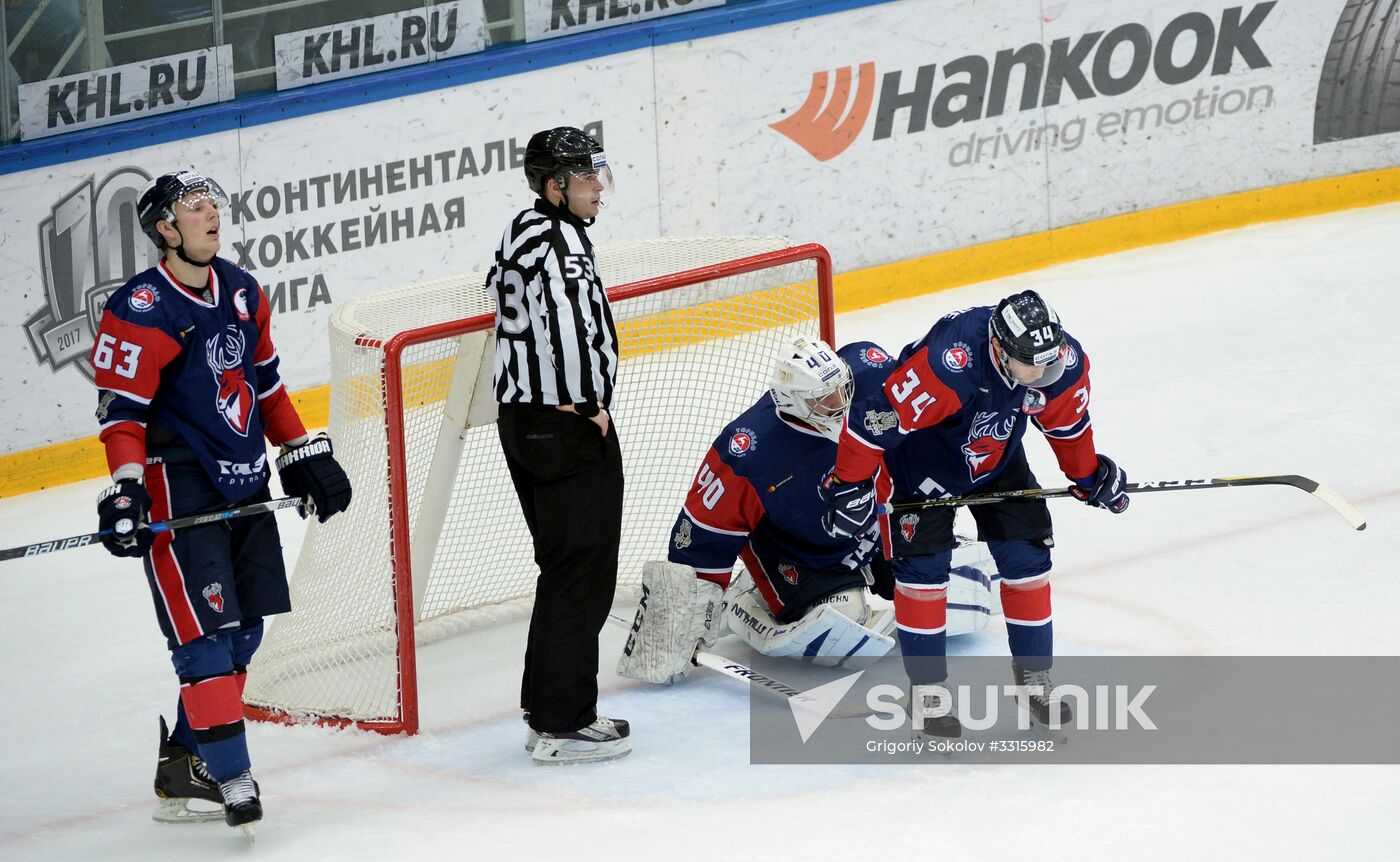 Kontinental Hockey League. Torpedo vs. Lokomotiv