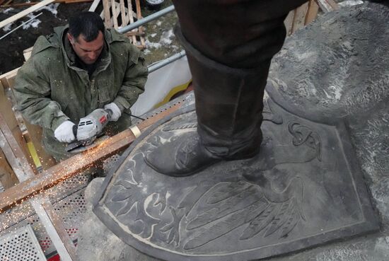 Alexander Nevsky monument is erected in Kaliningrad