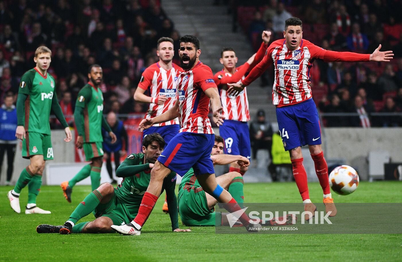 Football. UEFA Europa League. Atletico vs. Lokomotiv