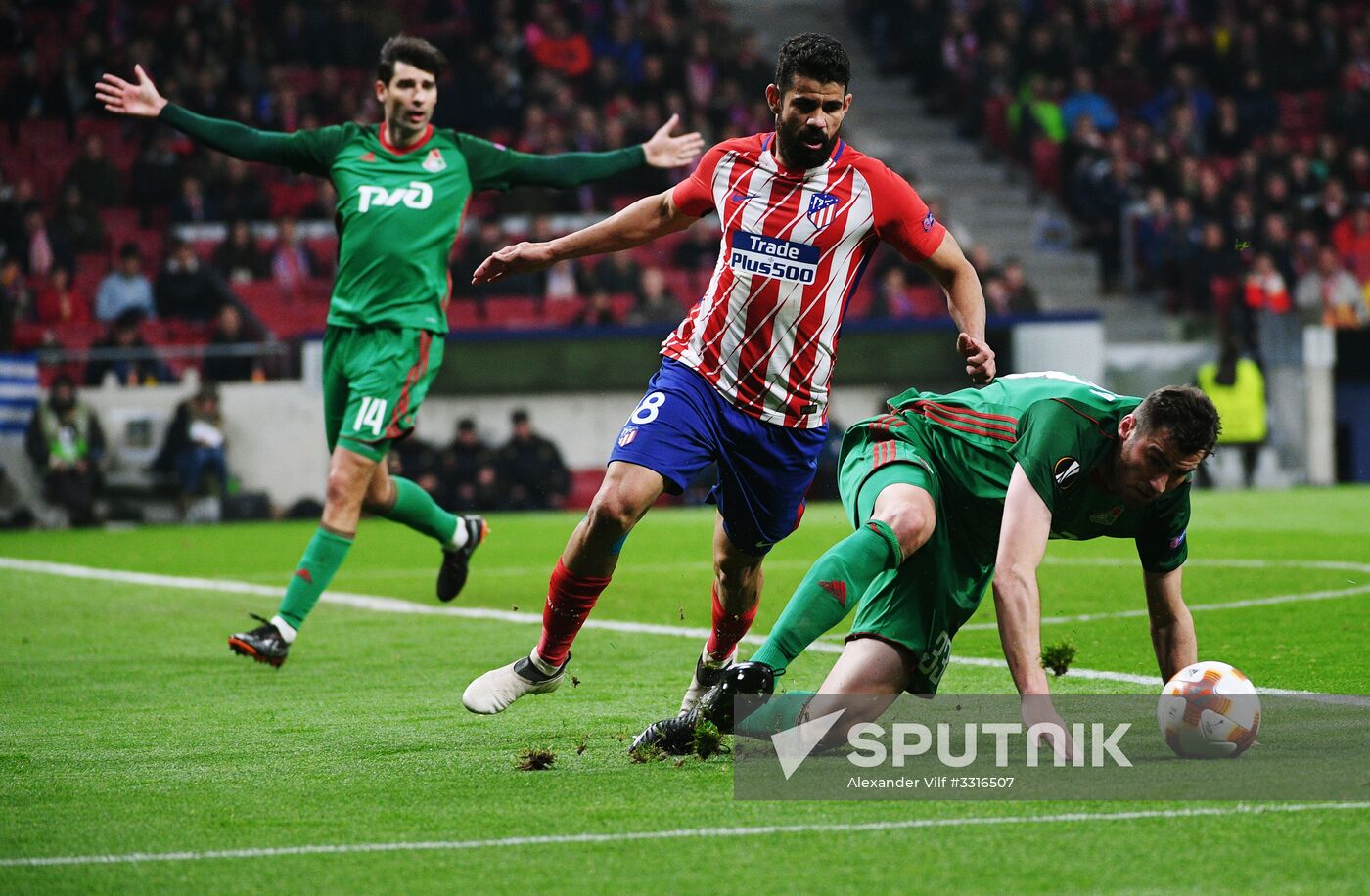 Football. UEFA Europa League. Atletico vs. Lokomotiv