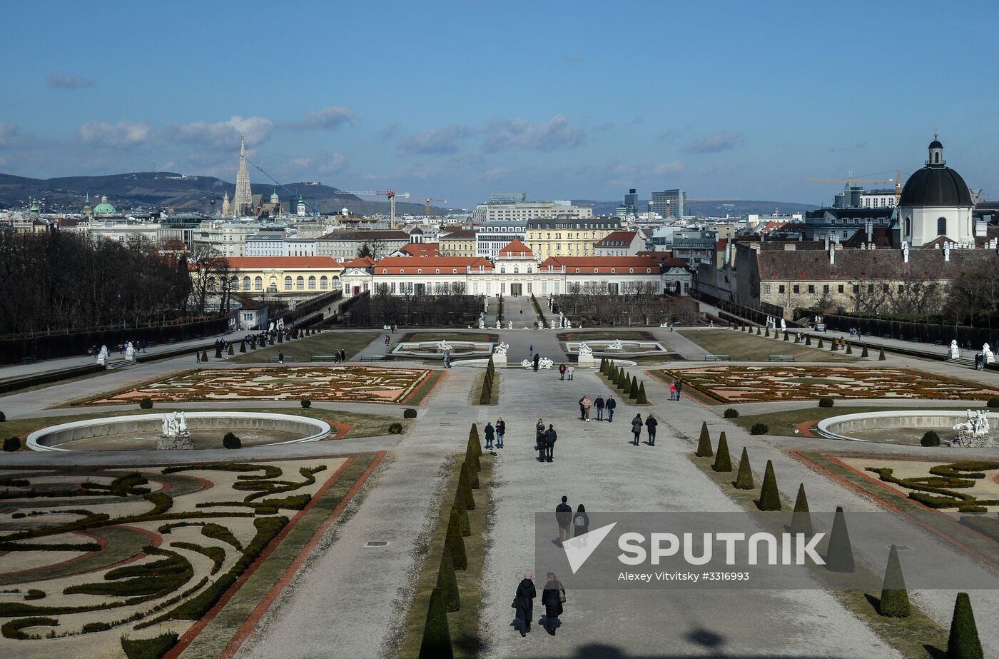 Cities of the world. Vienna