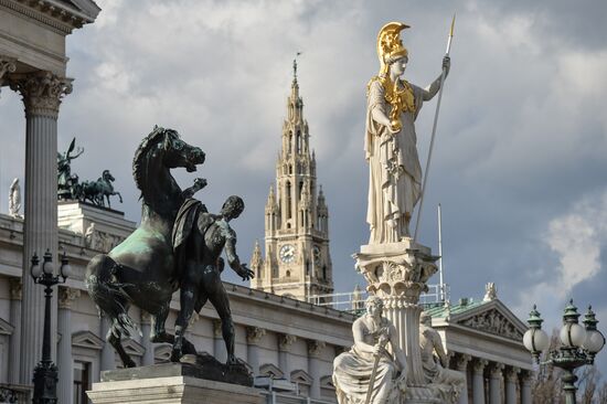 Cities of the world. Vienna