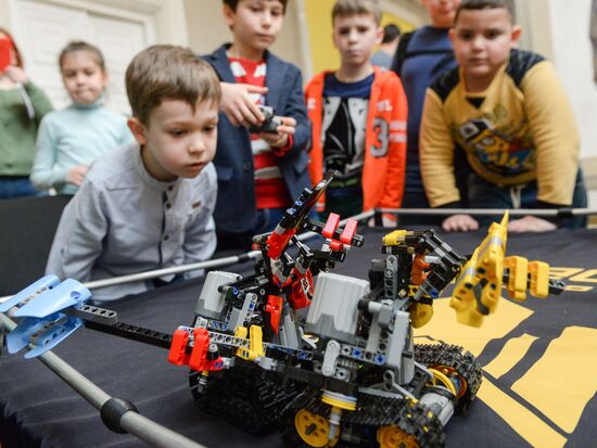 WOW! HOW? science festival for children
