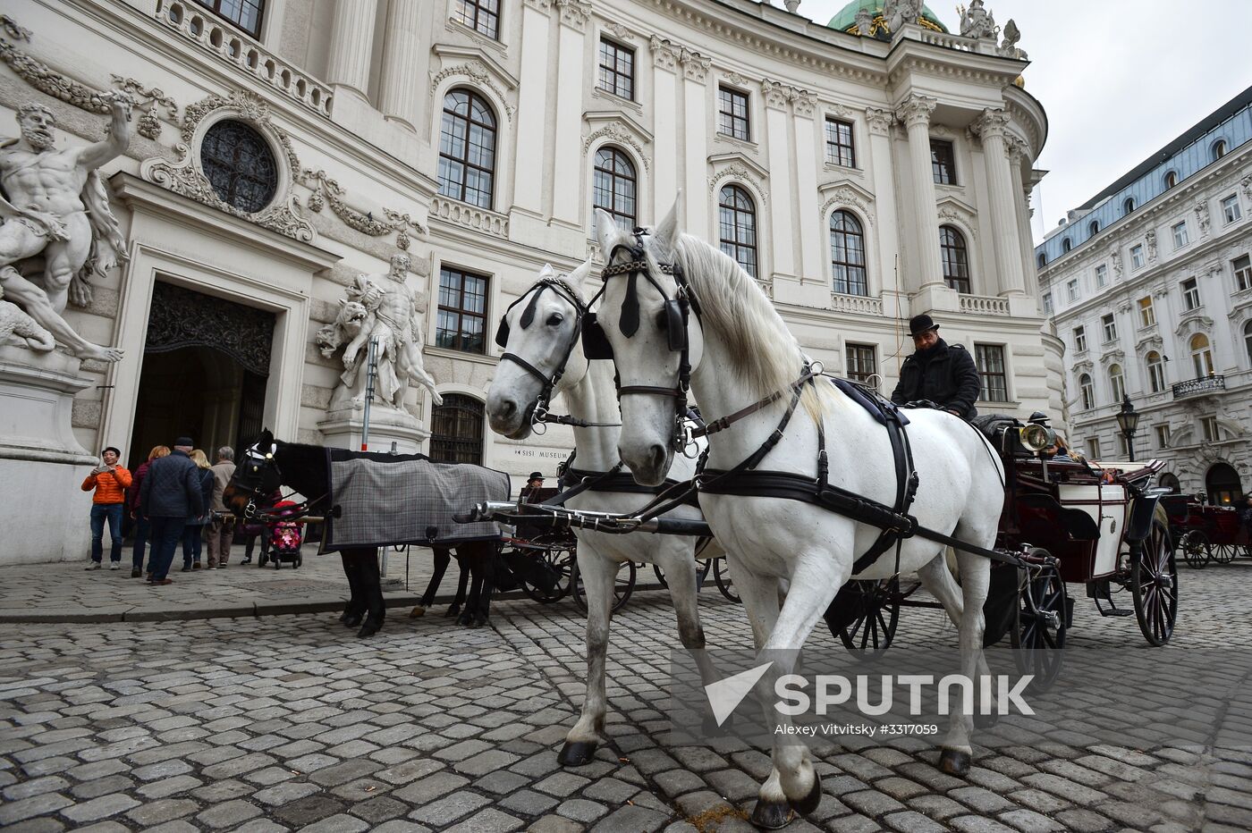 Cities of the world. Vienna