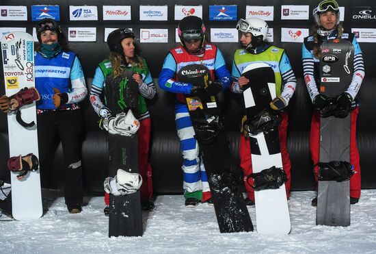 Snowboard. World Cup stage. Snowboard cross