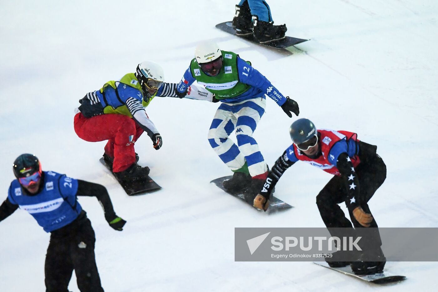 Snowboard. World Cup stage. Snowboard cross