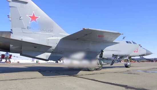 Russian Aerospace Forces MiG-31 conducts simulated firing of Kinzhal hypersonic missile
