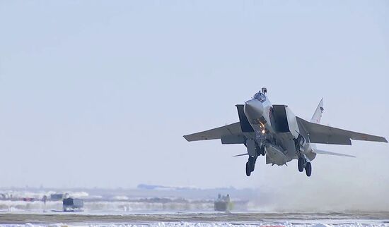 Russian Aerospace Forces MiG-31 conducts simulated firing of Kinzhal hypersonic missile