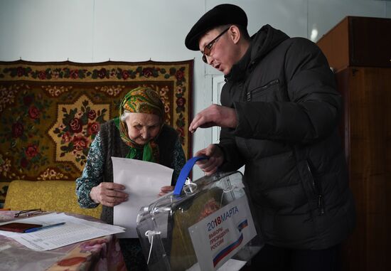Early voting at Russian presidentisal elections