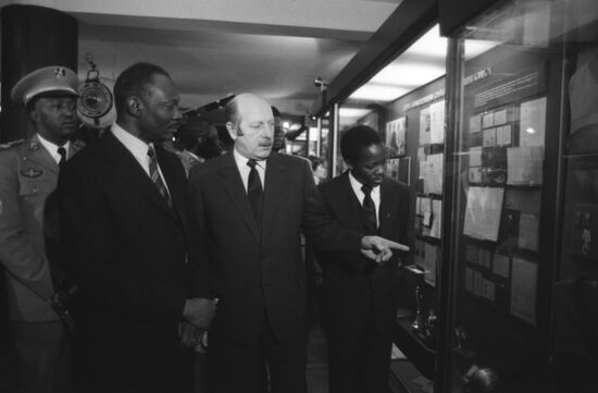 Mali's President Moussa Traore visits USSR