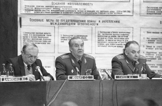 Sergei Ivanko and Makhmut Gareyev