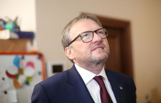 Russian presidential candidate Boris Titov visits Kuvshinka private daycare