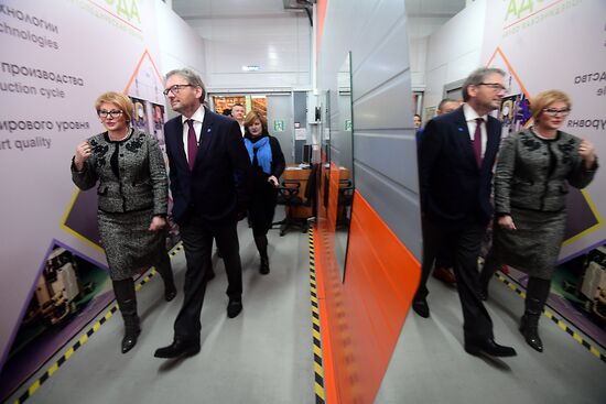 Presidential candidate Boris Titov visits Orthomoda Company