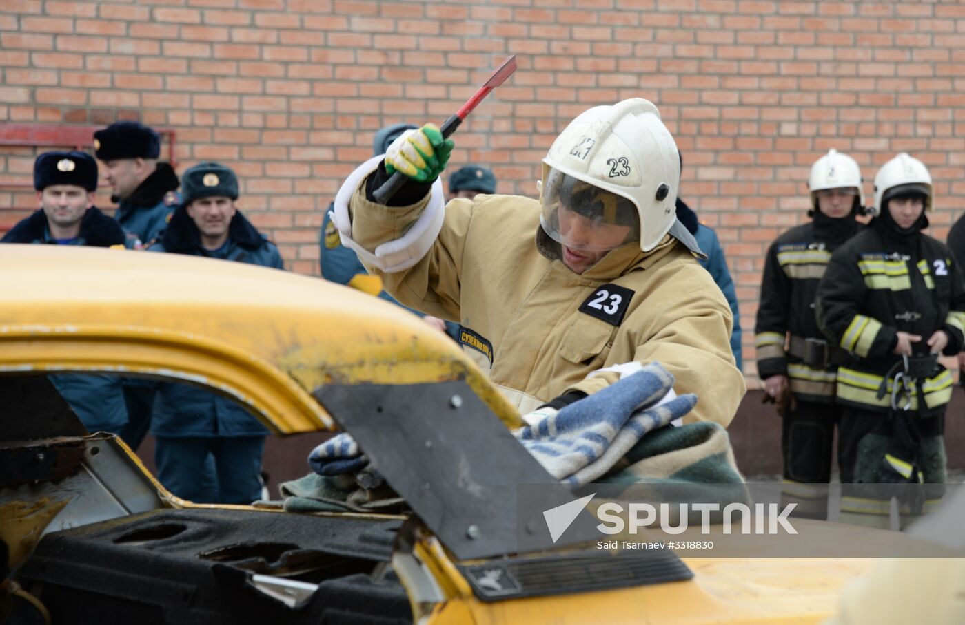 Competition in car accident relief in Grozny