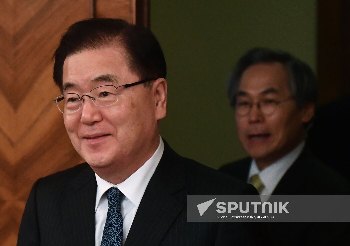 Foreign Minister Sergei Lavrov meets with Korea's National Security Adviser Chung Eui-Yong