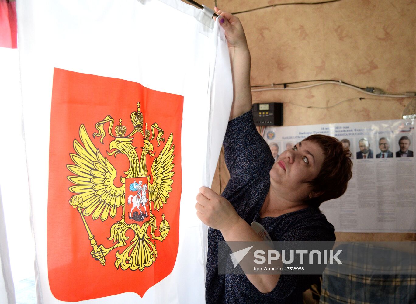 Russian regions hold early voting for 2018 presidential election