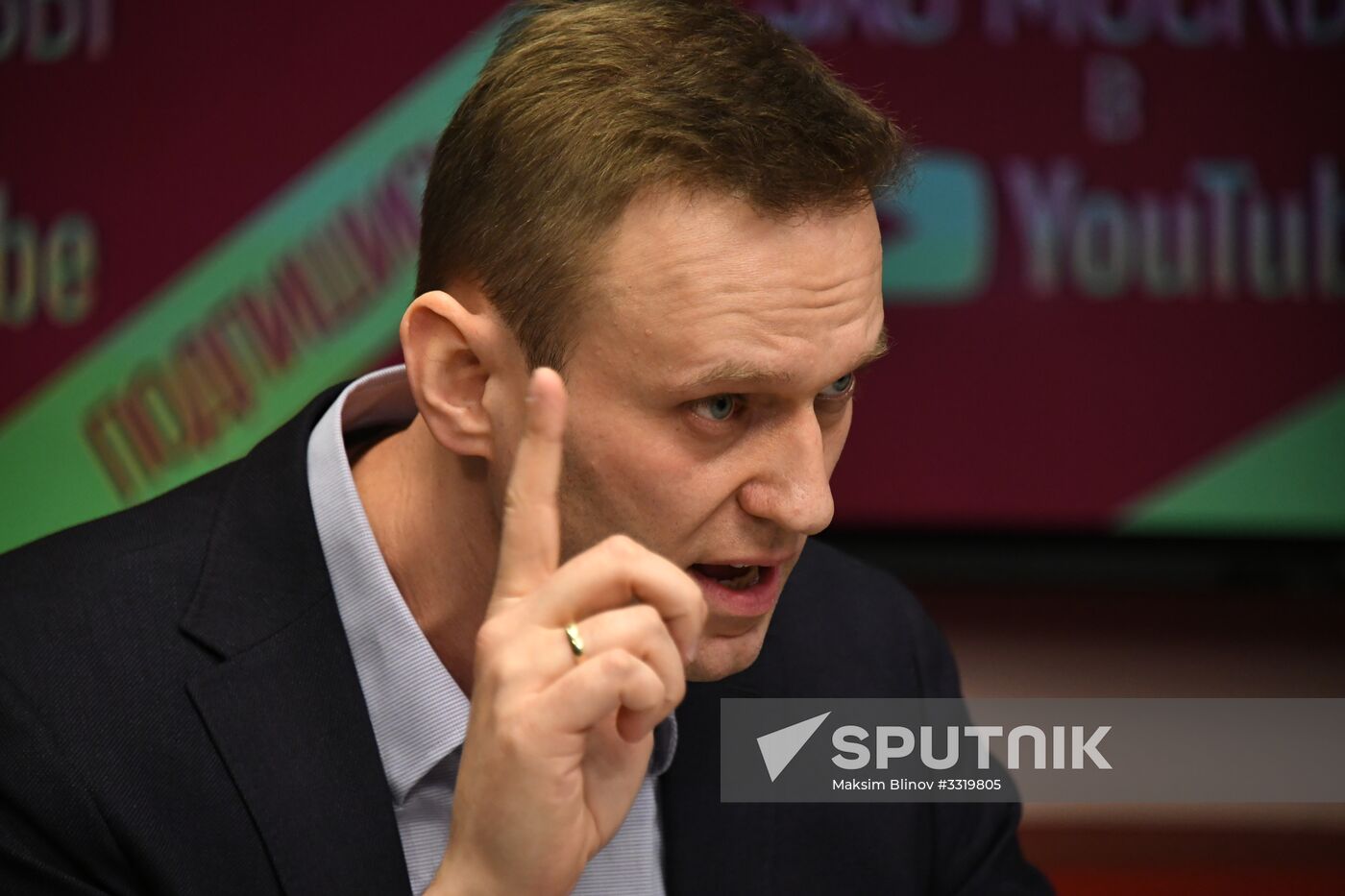 Alexei Navalny gives interview to Echo of Moscow radio