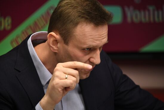 Alexei Navalny gives interview to Echo of Moscow radio