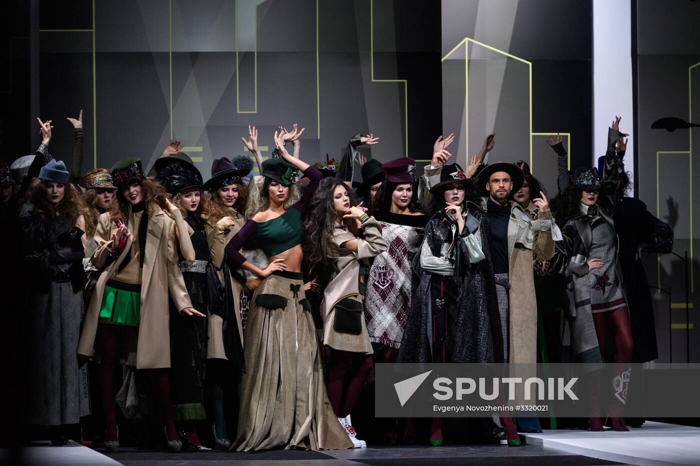 Mercedes-Benz Fashion Week Russia. Day five
