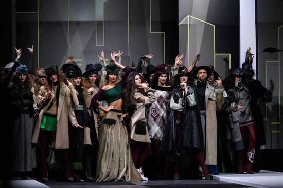 Mercedes-Benz Fashion Week Russia. Day five