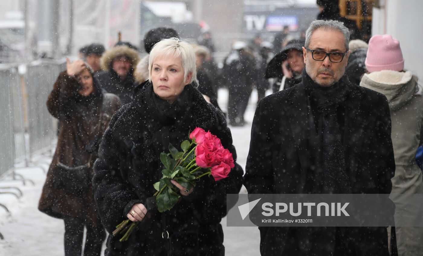 Paying last respects to actor Oleg Tabakov