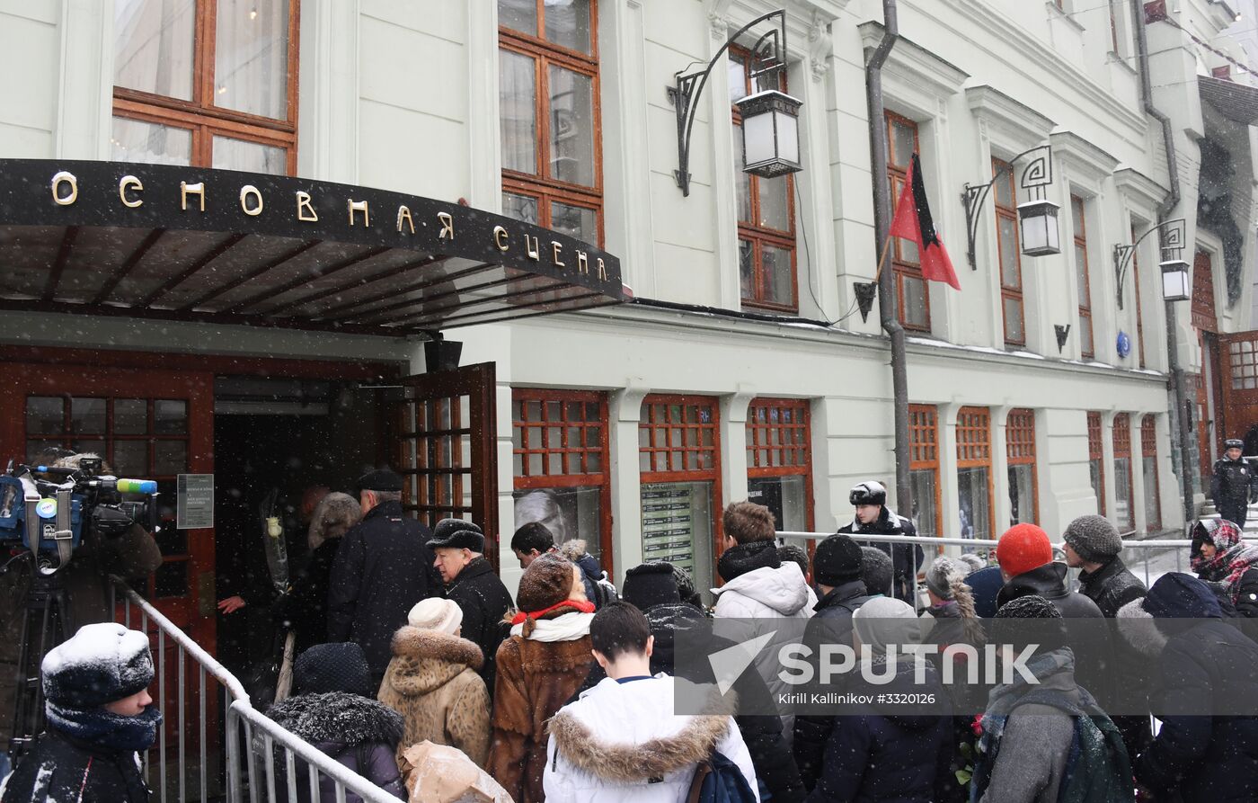 Paying last respects to actor Oleg Tabakov