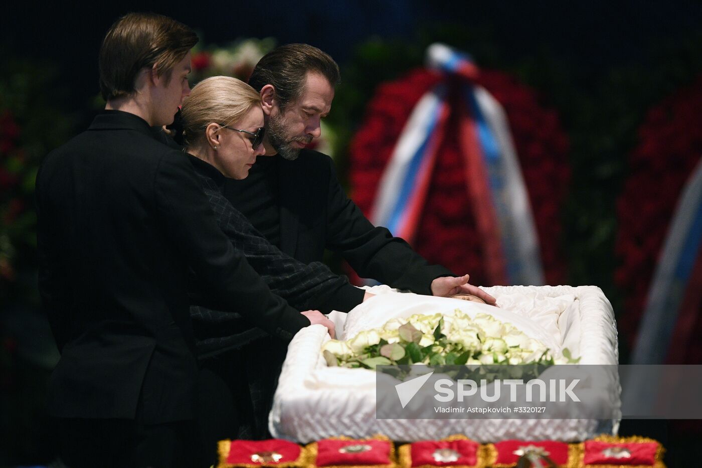 Paying last respects to actor Oleg Tabakov