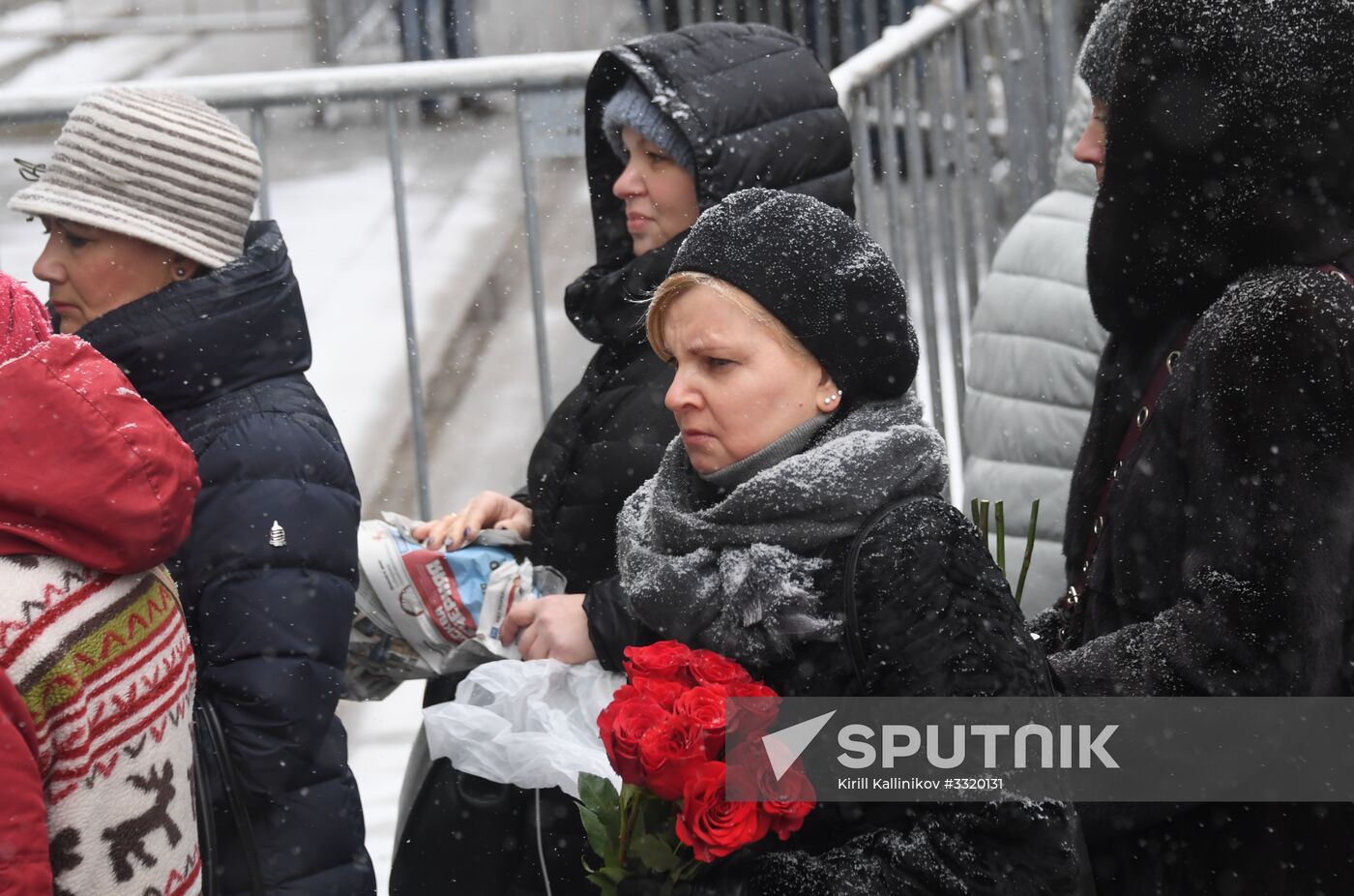 Paying last respects to actor Oleg Tabakov