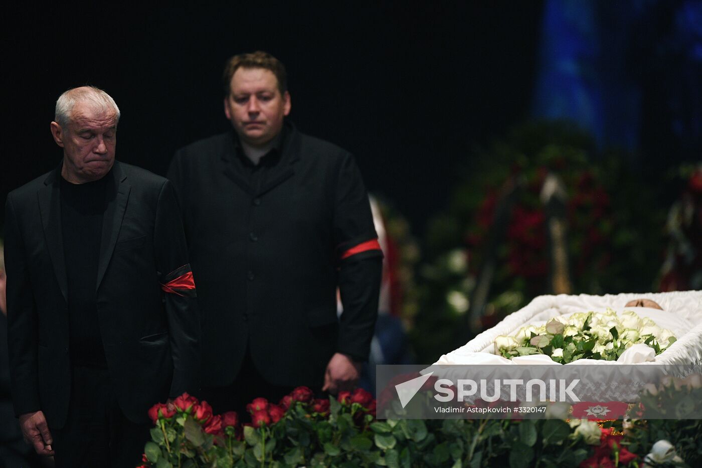 Paying last respects to actor Oleg Tabakov