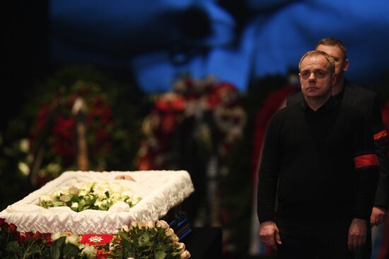 Paying last respects to actor Oleg Tabakov