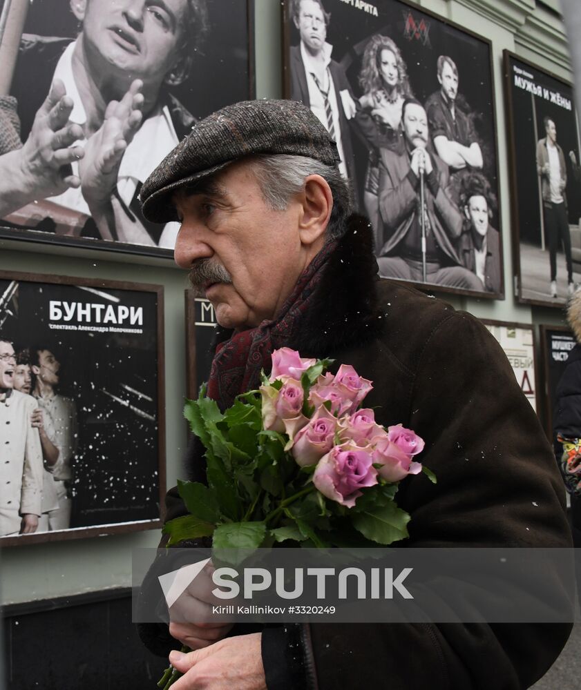 Paying last respects to actor Oleg Tabakov