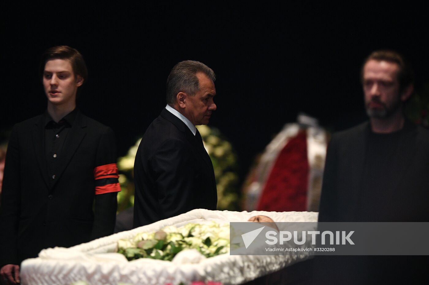 Paying last respects to actor Oleg Tabakov