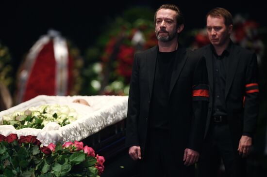 Paying last respects to actor Oleg Tabakov