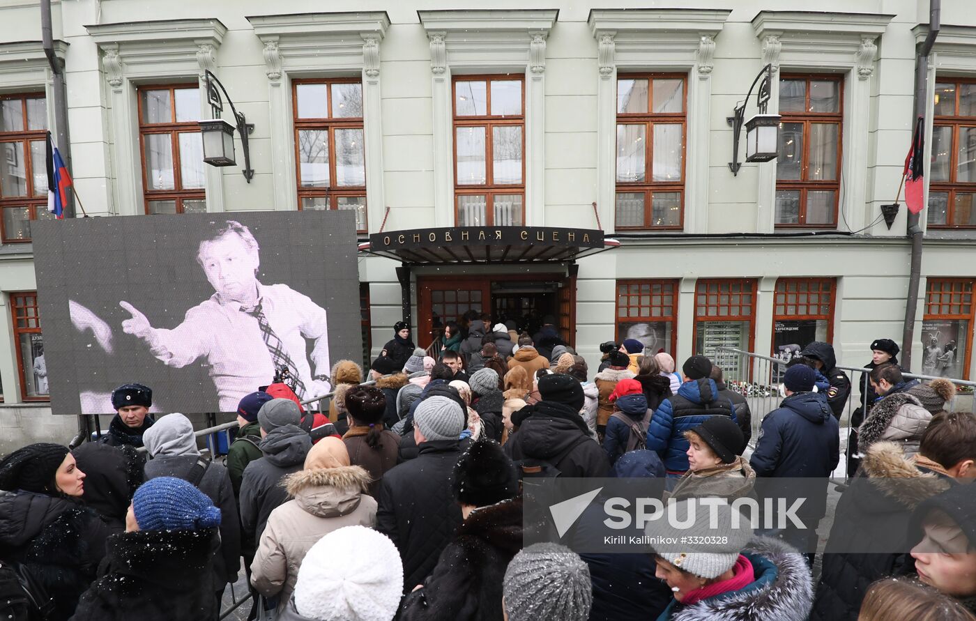 Paying last respects to actor Oleg Tabakov