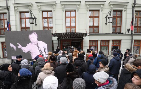 Paying last respects to actor Oleg Tabakov