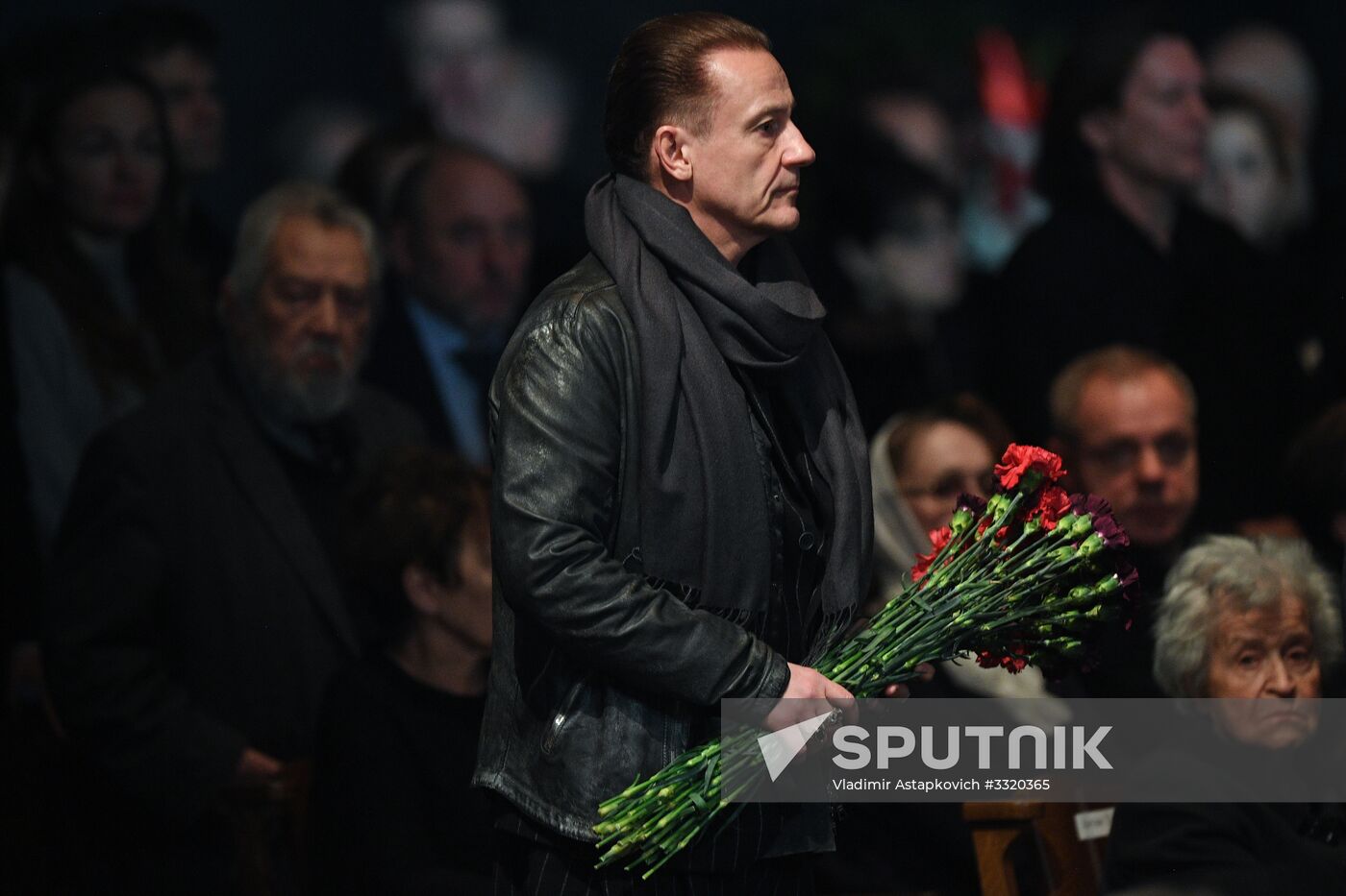 Paying last respects to actor Oleg Tabakov